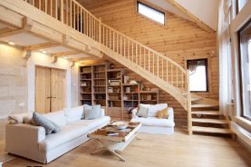 Факторы, влияющие на цену деревянных лестниц